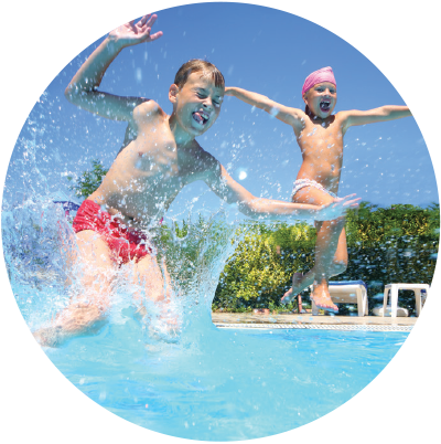 kids-in-pool